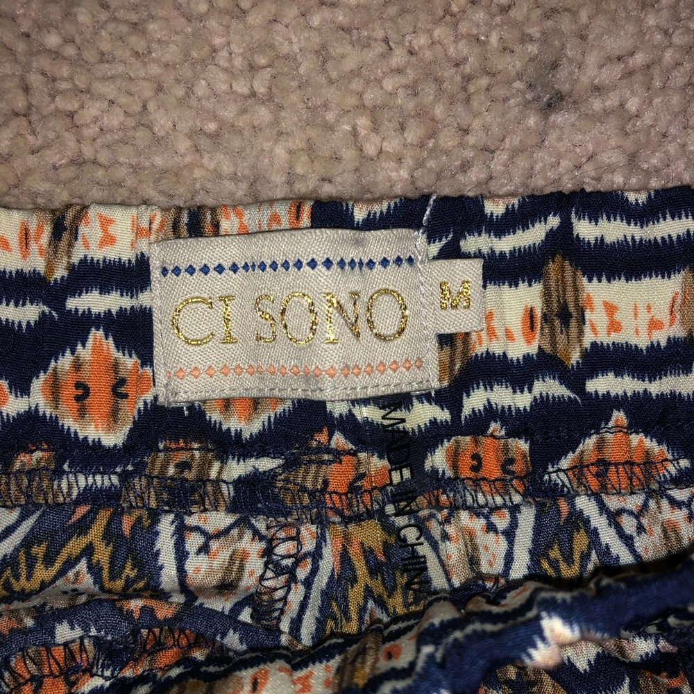 Patterned Shorts - Picture 4 of 4